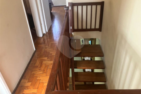 Sobrado à venda com 3 quartos, sendo 1 suíte,  em Jardim Bela Vista (zona Sul), São Paulo, SP