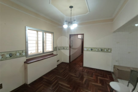 Casa à venda com 4 quartos, sendo 3 suítes,  no Centro, Itapetininga, SP