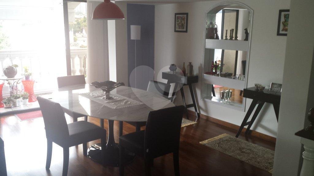 Casa à venda com 3 suítes em Jardim Franca, São Paulo, SP
