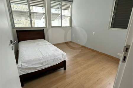 Apartamento à venda com 3 quartos, sendo 1 suíte, em Santa Cecília, São Paulo, SP