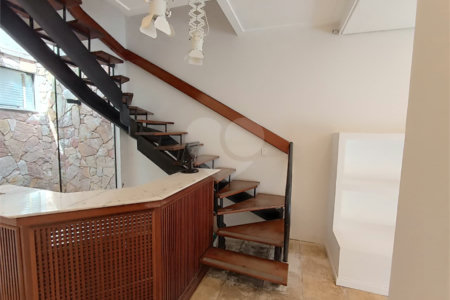 Casa para alugar com 4 quartos, sendo 1 suíte, no Centro, Itapetininga, SP