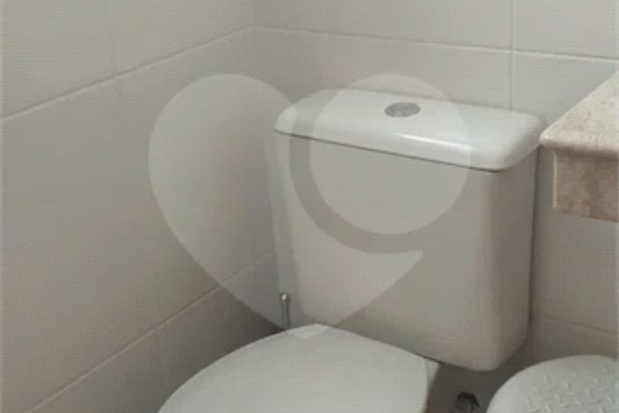 Casa à venda com 2 suítes no condomínio Residencial Maracujás, São Paulo - SP