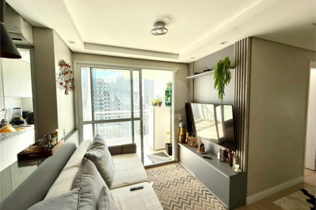 Apartamento à venda com 3 quartos, sendo 1 suíte, em Vila Dom Pedro I, São Paulo, SP