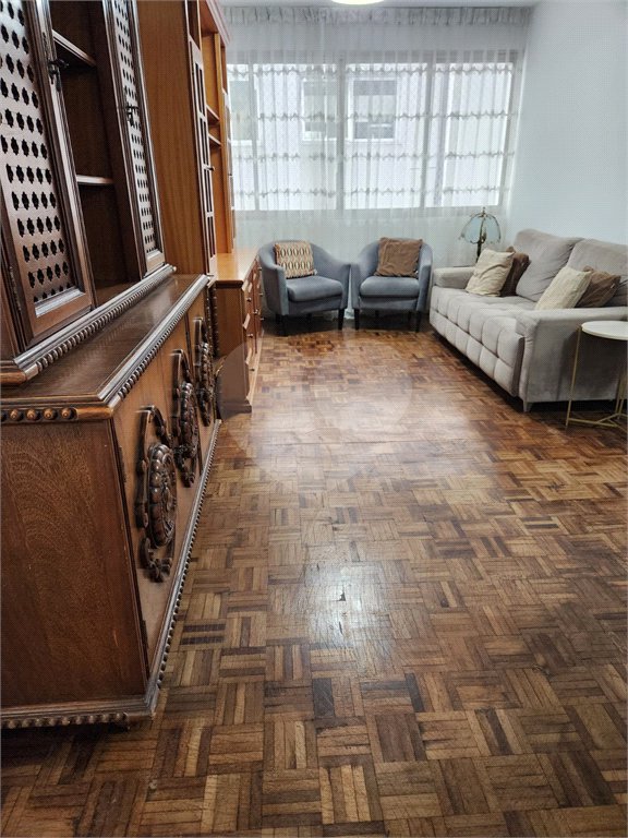 Apartamento à venda com 3 quartos, sendo 1 suíte, em Jardim Paulista, São Paulo, SP
