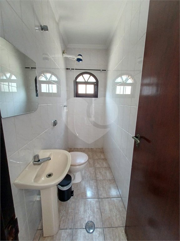 Sobrado à venda com 3 quartos, sendo 1 suíte,  em Jardim Pinheiros, São Paulo, SP