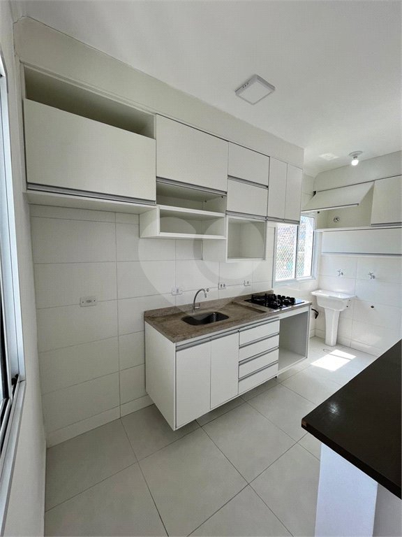 Apartamento à venda com 3 quartos, sendo 1 suíte, em Jardim Villaça, São Roque, SP