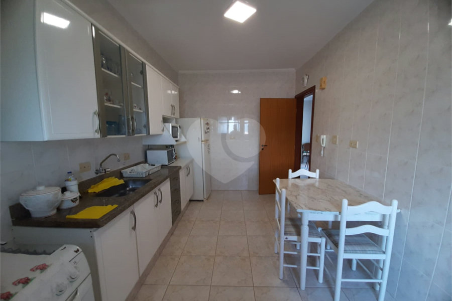 Apartamento à venda com 2 quartos, sendo 1 suíte, em Vera Cruz, Mongaguá, SP