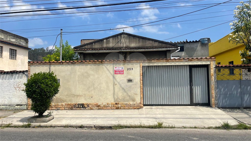 Casa Térrea à venda com 3 quartos em Campo Grande, Rio de Janeiro, RJ