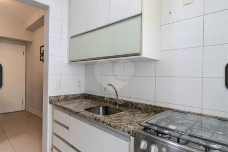 Apartamento à venda com 2 quartos, sendo 1 suíte, em Alto da Boa Vista, São Paulo, SP