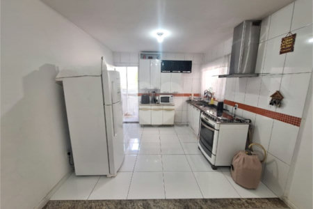 Sobrado à venda com 3 quartos, sendo 1 suíte, em Vila Campanela, São Paulo, SP