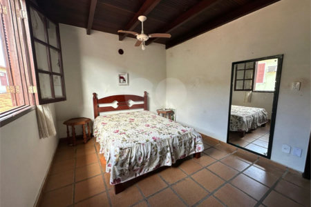 Casa em condomínio à venda com 2 quartos, sendo 1 suíte, em Ogiva, Cabo Frio, RJ