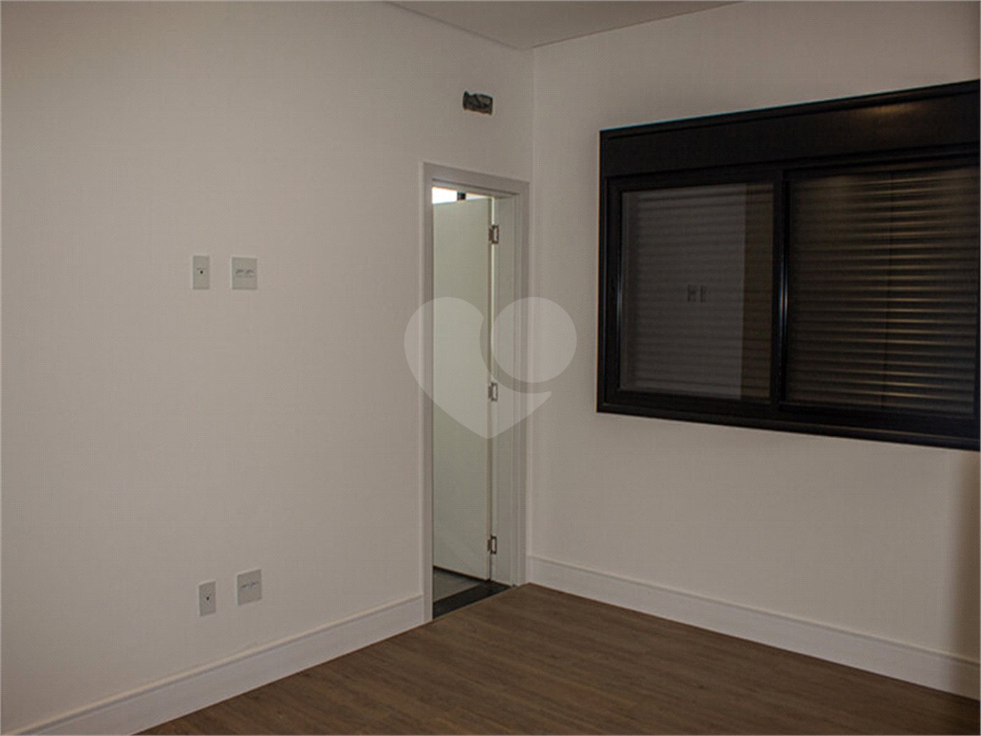 Casa à venda com 3 suítes no condomínio Residencial Central Parque, Salto - SP