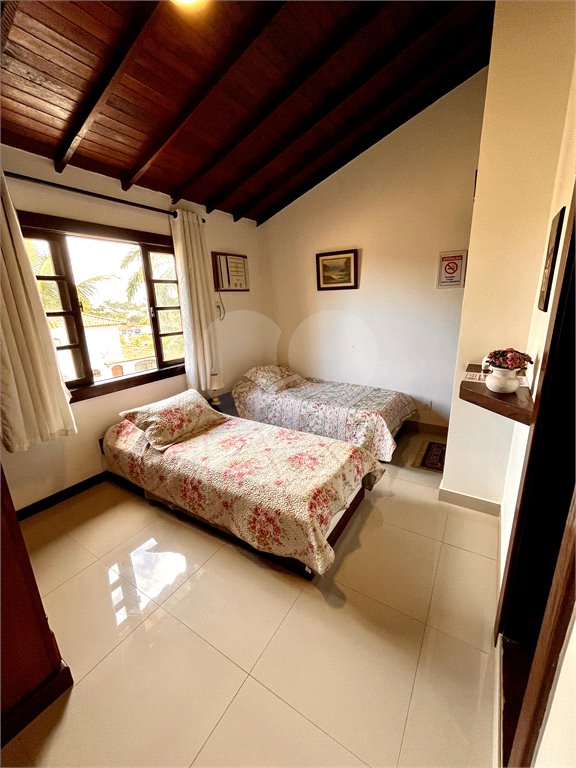 Casa à venda com 6 quartos, sendo 5 suítes,  em Alto de Búzios, Armação dos Búzios, RJ
