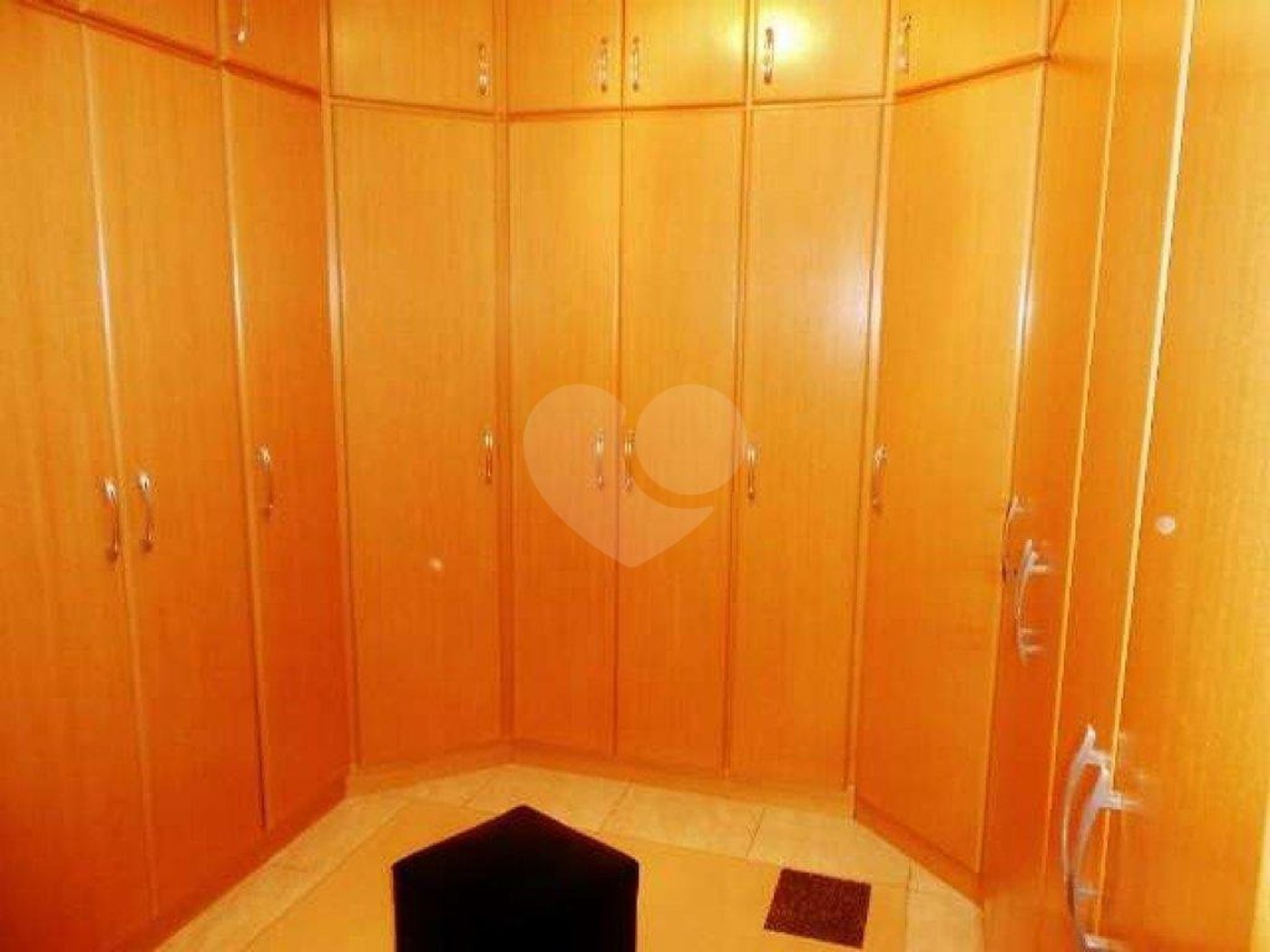 Casa à venda com 3 quartos, sendo 1 suíte, no condomínio Villaggio Di Firenze, São Paulo - SP