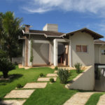Casa à venda com 3 quartos, sendo 1 suíte, no condomínio Alpes de Vinhedo, Vinhedo - SP