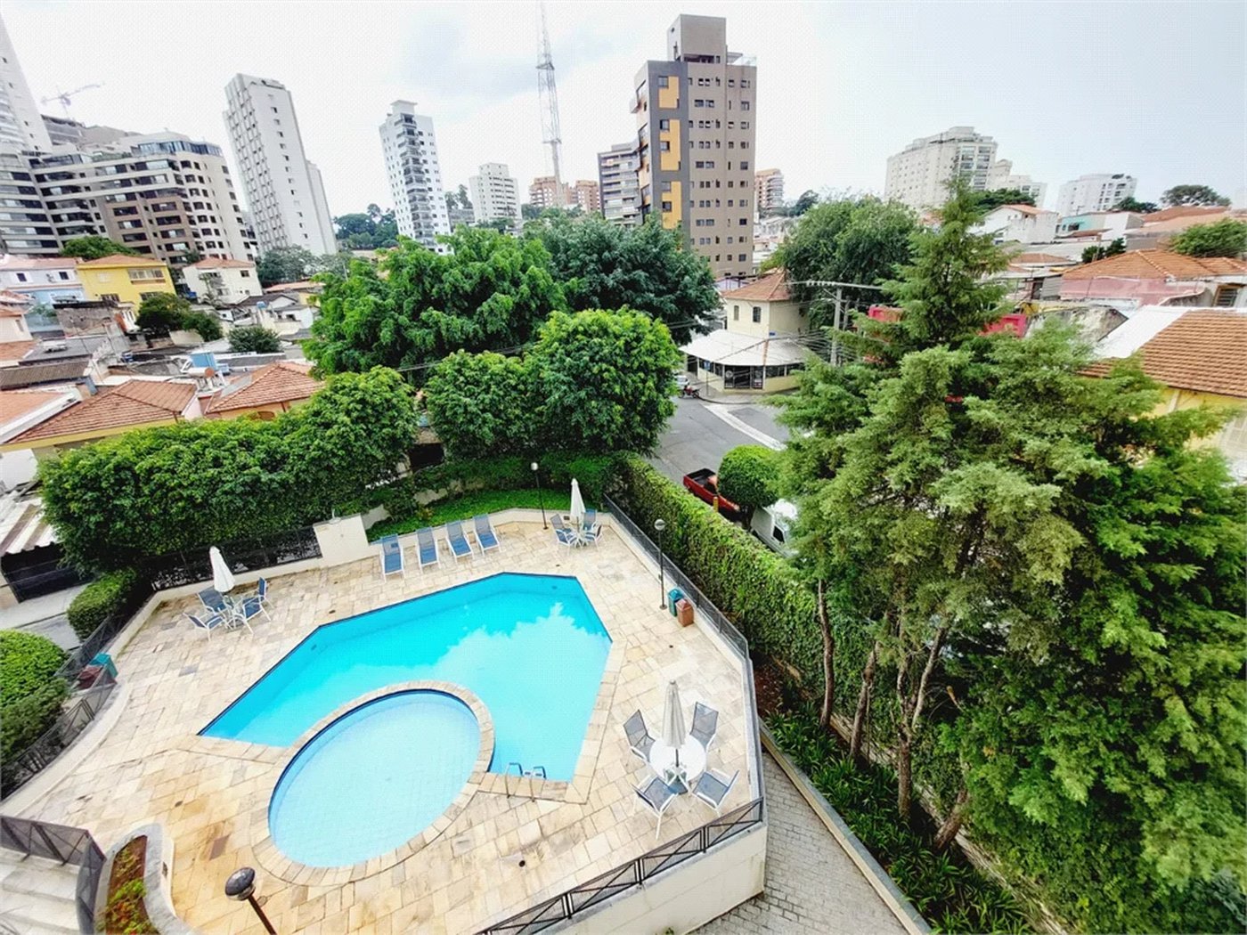 Apartamento à venda com 3 quartos, sendo 1 suíte,  em Alto da Lapa, São Paulo, SP