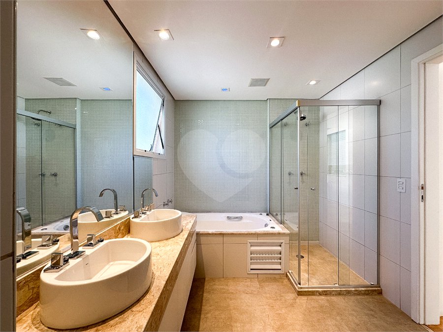 Casa à venda com 4 suítes no condomínio Quadra Real Campo Belo, São Paulo - SP