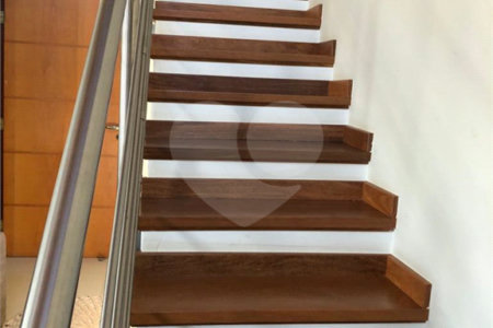 Casa à venda com 5 quartos, sendo 2 suítes, no condomínio Terras de Santa Izabel, Salto - SP