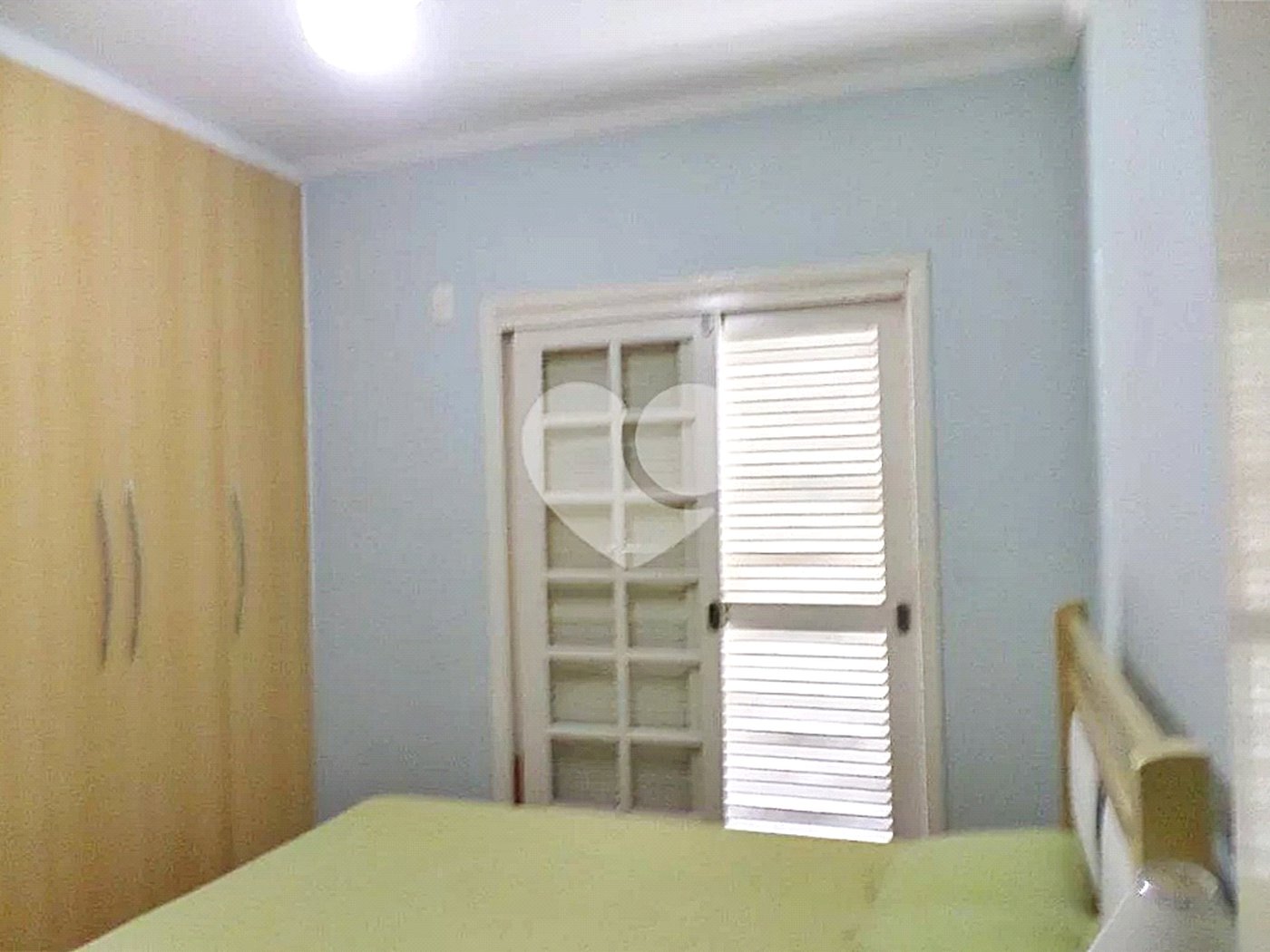 Casa à venda com 6 quartos, sendo 5 suítes,  no condomínio Conjunto Residencial Itaguaçu, São Paulo - SP