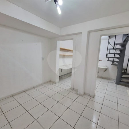 Sobrado à venda com 3 quartos, sendo 1 suíte,  em Jardim Ester Yolanda, São Paulo, SP