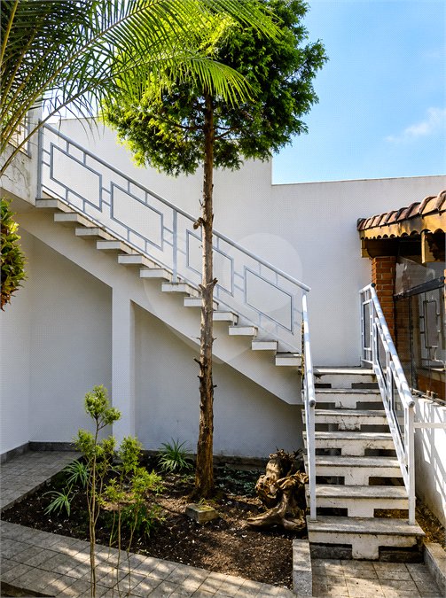 Sobrado à venda com 3 quartos, sendo 1 suíte, em Jardim do Mar, São Bernardo do Campo, SP