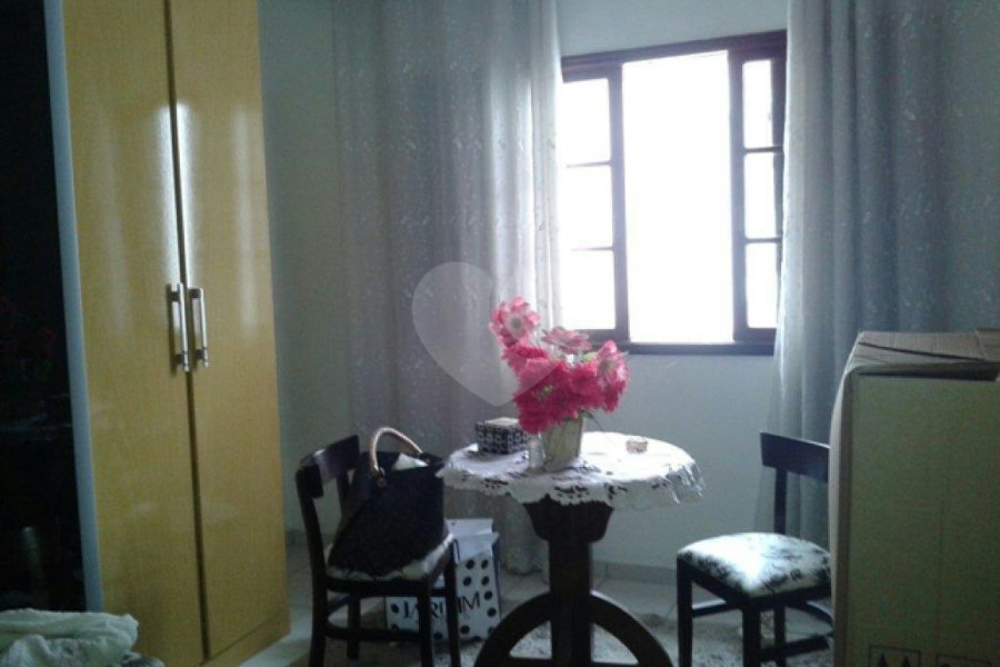 Sobrado à venda com 5 quartos, sendo 1 suíte, em Vila Mazzei, São Paulo, SP
