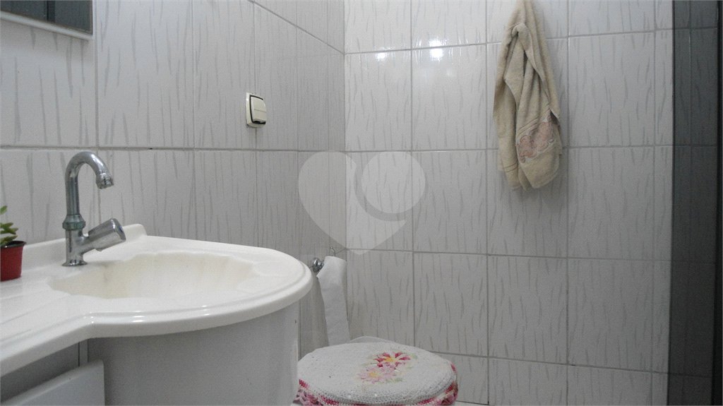 Sobrado à venda com 5 quartos, sendo 2 suítes,  em Vila Cidinha, Mogi das Cruzes, SP