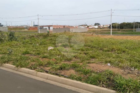 Terreno no Arcoville.