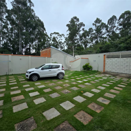 Chácara à venda com 3 quartos, sendo 1 suíte, em Cercadinho, Alambari, SP