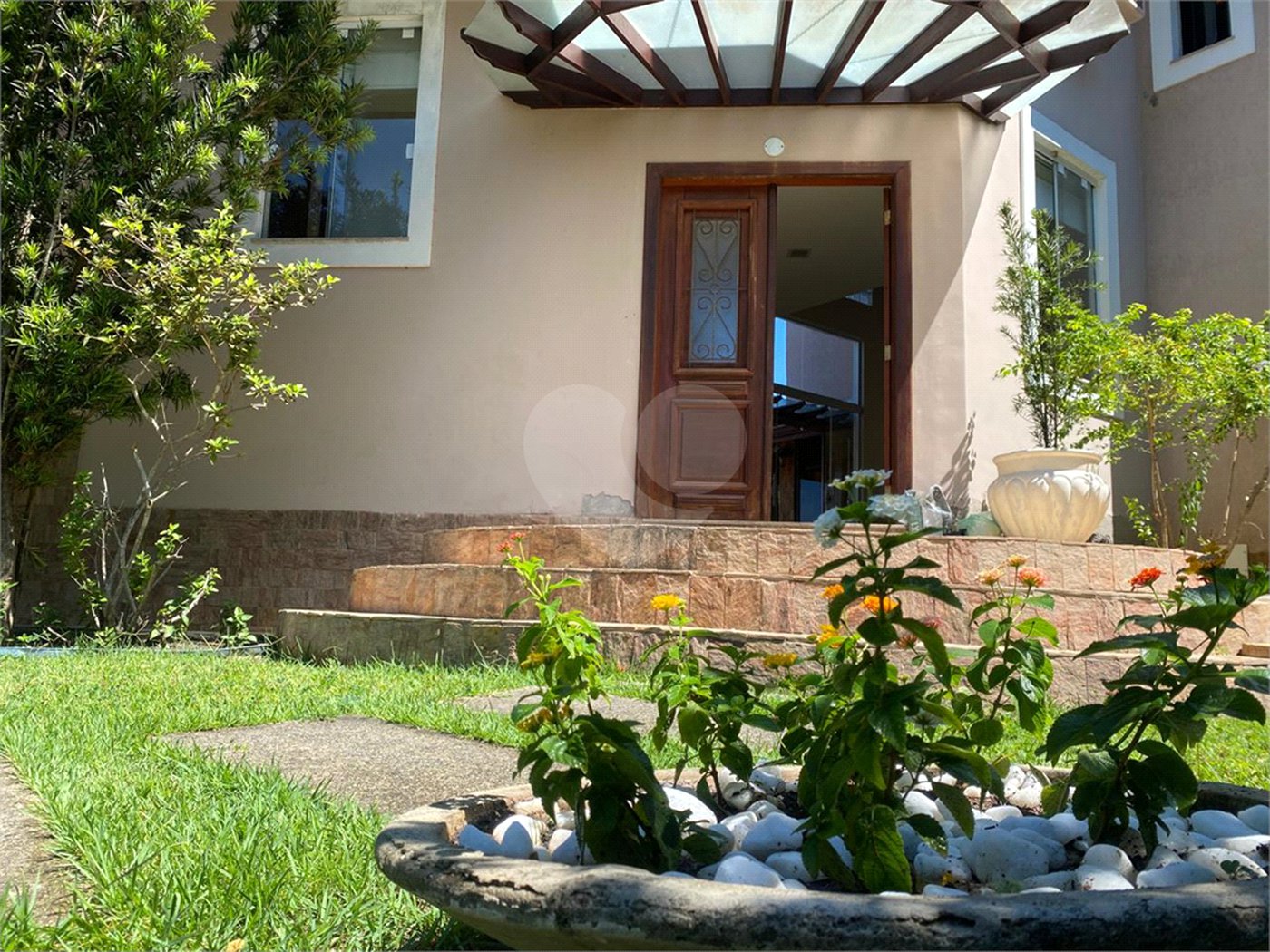 Casa à venda com 4 quartos, sendo 2 suítes, em Ubatiba, Maricá, RJ