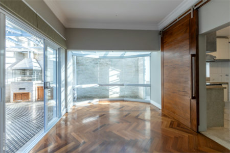Casa à venda com 4 suítes no condomínio Saint Germain, São Paulo - SP