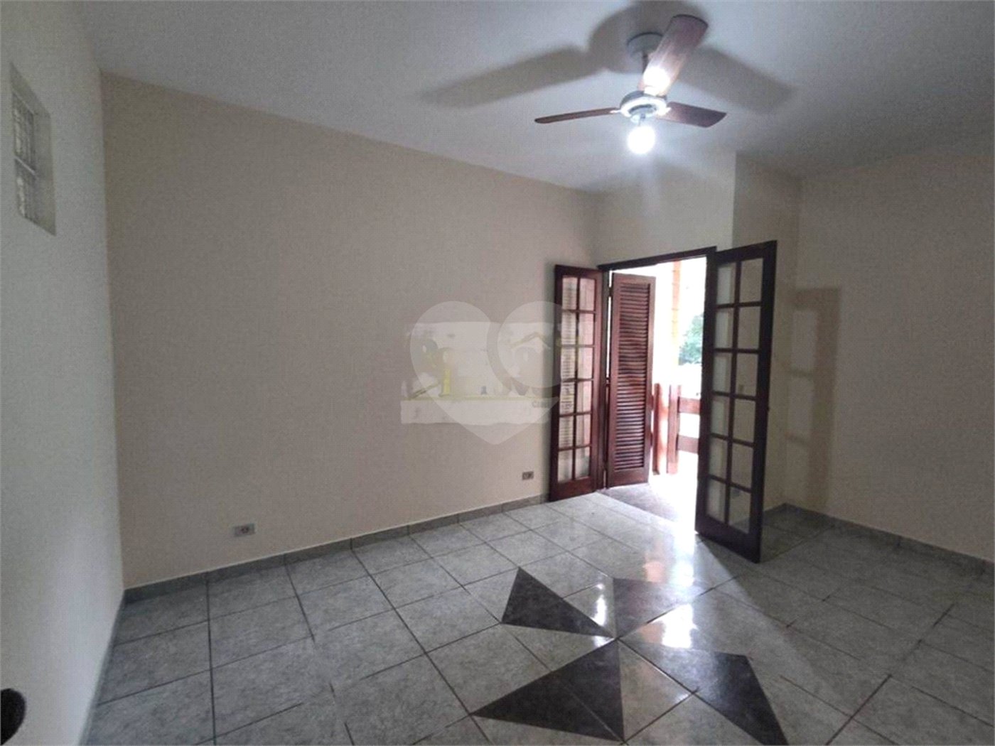 Casa à venda com 3 quartos, sendo 1 suíte, em Serra da Cantareira, Mairiporã, SP