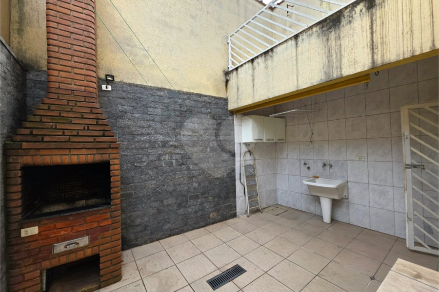 Sobrado à venda com 3 quartos em Vila Rica, São Paulo, SP