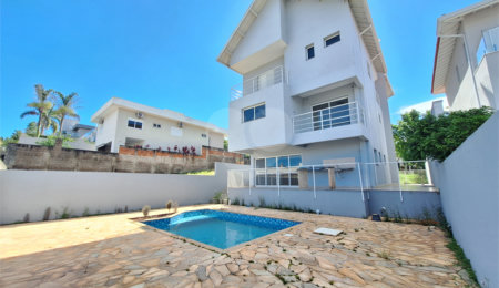 Casa à venda com 4 suítes no condomínio Terras de São Francisco, Vinhedo - SP