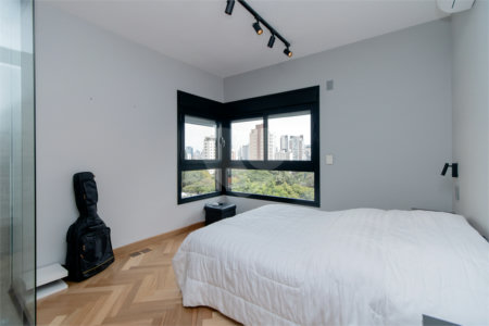 Apartamento à venda com 3 suítes em Vila Olímpia, São Paulo, SP