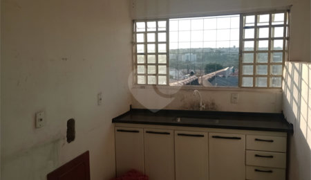 Casa à venda com 4 quartos em Jardim Nova Era, Itapetininga, SP