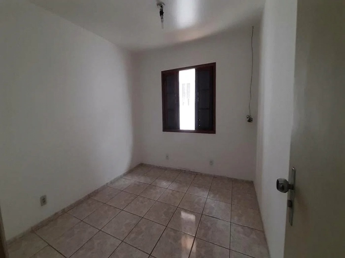 Casa à venda com 3 quartos, sendo 1 suíte, em Rio Pequeno, São Paulo, SP