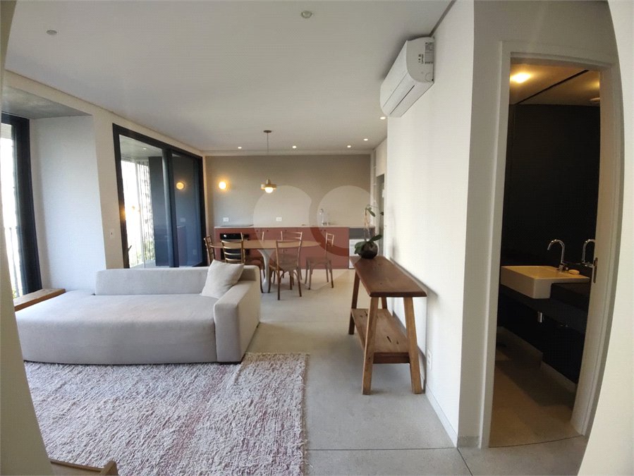 Apartamento à venda ou para alugar com 1 suíte em Jardim das Bandeiras, São Paulo, SP