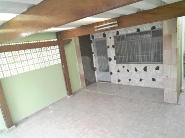 Sobrado à venda com 3 quartos, sendo 1 suíte,  em Parada Inglesa, São Paulo, SP
