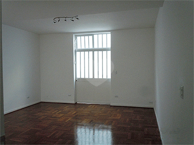 Sobrado à venda com 3 quartos em Campo Belo, São Paulo, SP