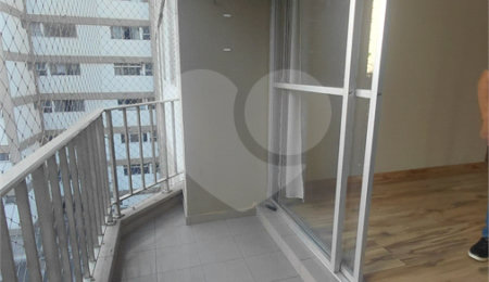 Apartamento para alugar com 4 quartos, sendo 1 suíte, em Vila Sônia, São Paulo, SP