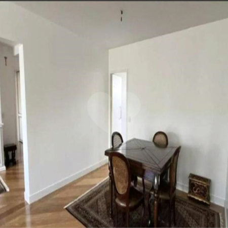 Apartamento à venda com 3 quartos, sendo 1 suíte, em Moema, São Paulo, SP