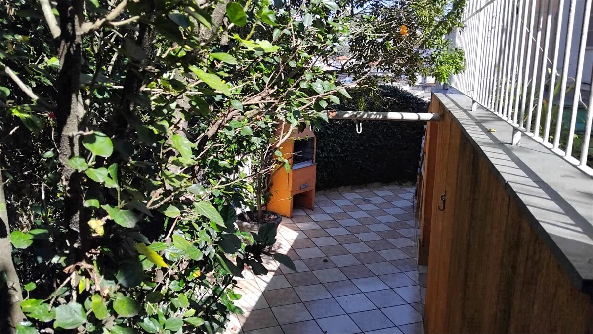 Sobrado à venda com 3 quartos, sendo 1 suíte, em Jardim Bonfiglioli, São Paulo, SP