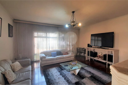 Casa de Vila à venda com 3 quartos, sendo 1 suíte, em City Campo Grande, São Paulo, SP