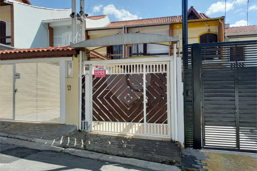 Sobrado à venda com 2 quartos em Tremembé, São Paulo, SP