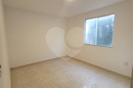 Apartamento para alugar com 2 quartos em Miguel Couto, Cabo Frio, RJ