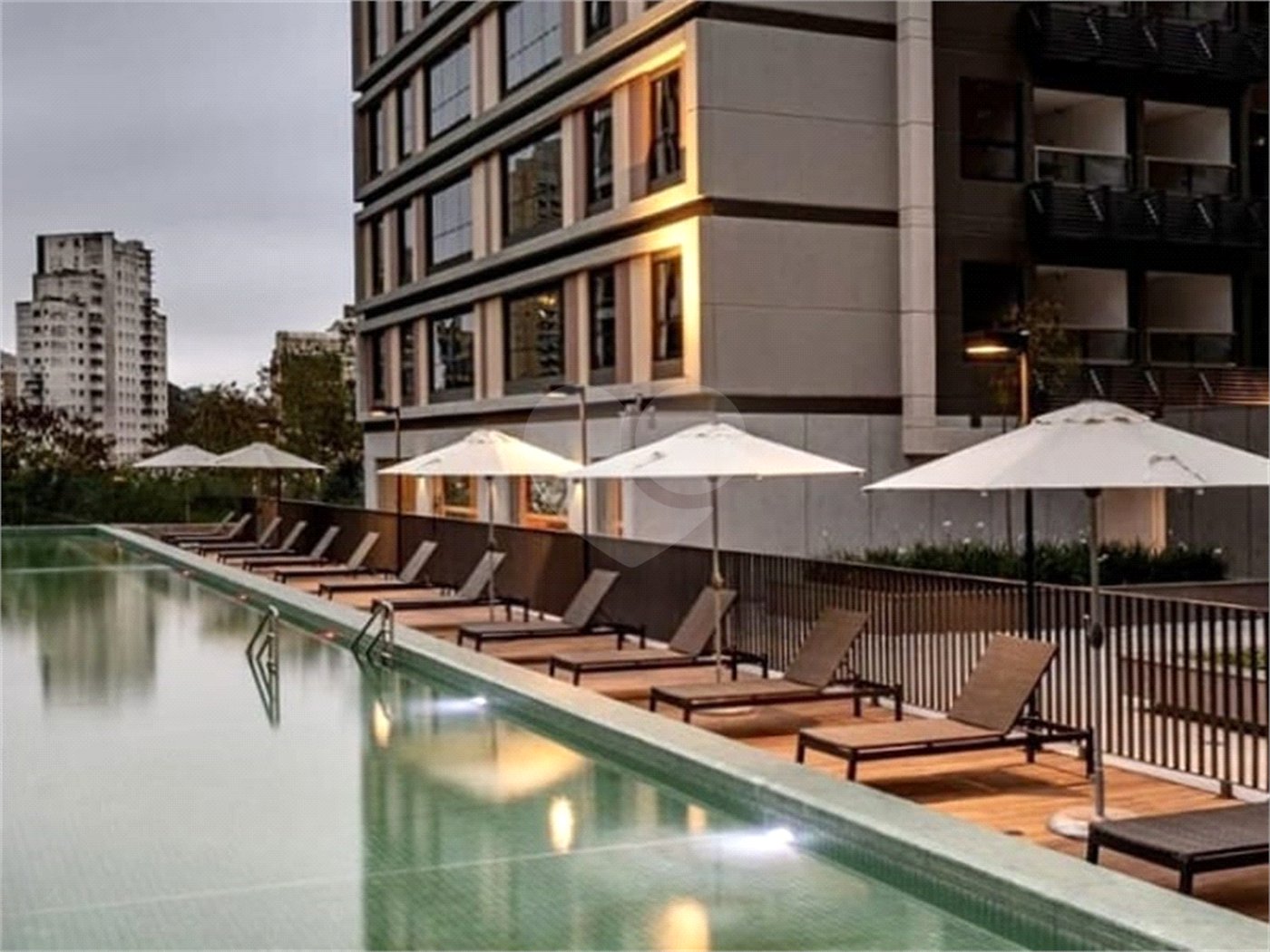 Apartamento à venda ou para alugar com 1 suíte em Jardim Fonte do Morumbi, São Paulo, SP