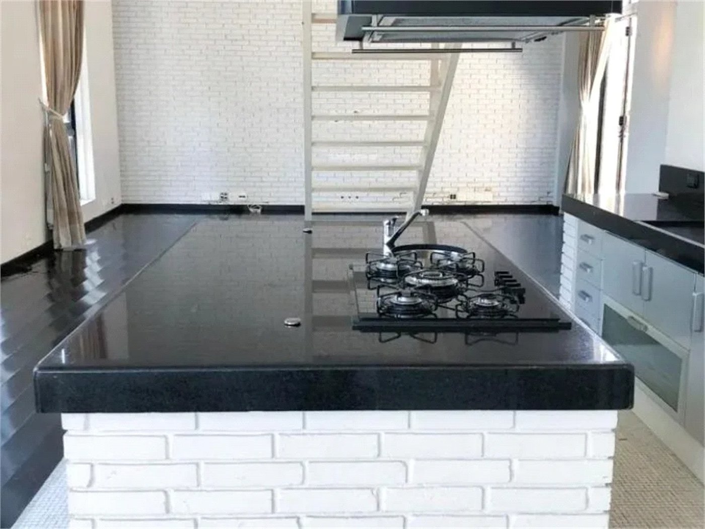 Apartamento à venda com 1 suíte em Vila Andrade, São Paulo, SP