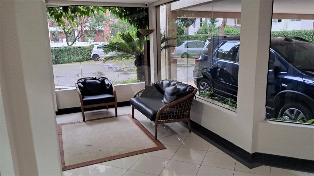 Apartamento à venda com 3 quartos, sendo 1 suíte, em Campo Grande, São Paulo, SP