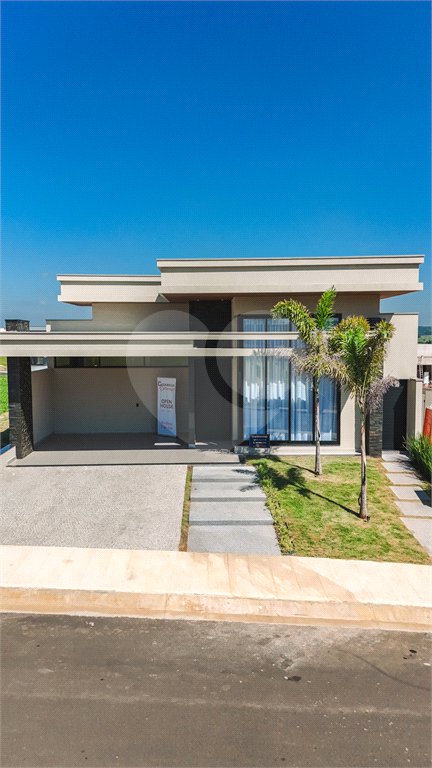 Casa à venda com 3 suítes no condomínio Residencial Dona Maria Candida, Indaiatuba - SP